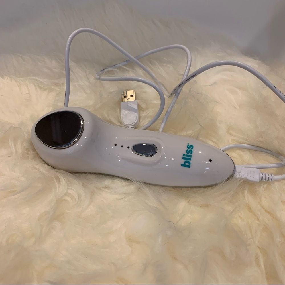 Bliss Climate Control Hot and Cold Sonic Facial Wand